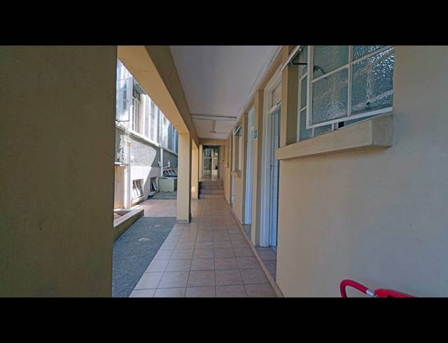 1,234M² BUILDING FOR SALE IN MARTINDALE